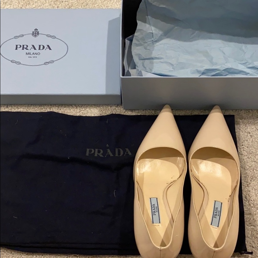 [sold] Prada 37 1/2 nude heels
